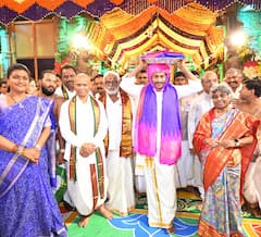 పెద్దశేష వాహ‌న‌సేవ‌లో పాల్గొన్న  ముఖ్యమంత్రి జగన్మోహన్ రెడ్డి