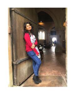 PHOTO : दोस्ती, यारी अन् लंडनवारी...प्राजक्ता माळीचे भन्नाट फोटो पाहिलेत का?