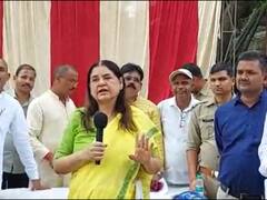 सुल्तानपुर में लोगों से मिलीं पूर्व केंद्रीय मंत्री मेनका गांधी, लंपी वायरस को लेकर दिया ये बड़ा बयान