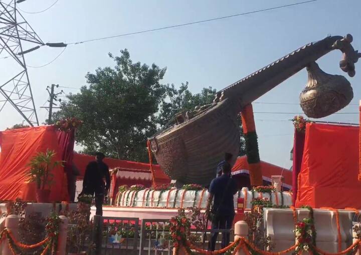 લતા મંગેશકર ચોક 7.9 કરોડના ખર્ચે બનાવવામાં આવ્યો છે.  લતા મંગેશકરના ભજનો સ્મૃતિ ચોકમાં ગુંજી ઉઠશે.