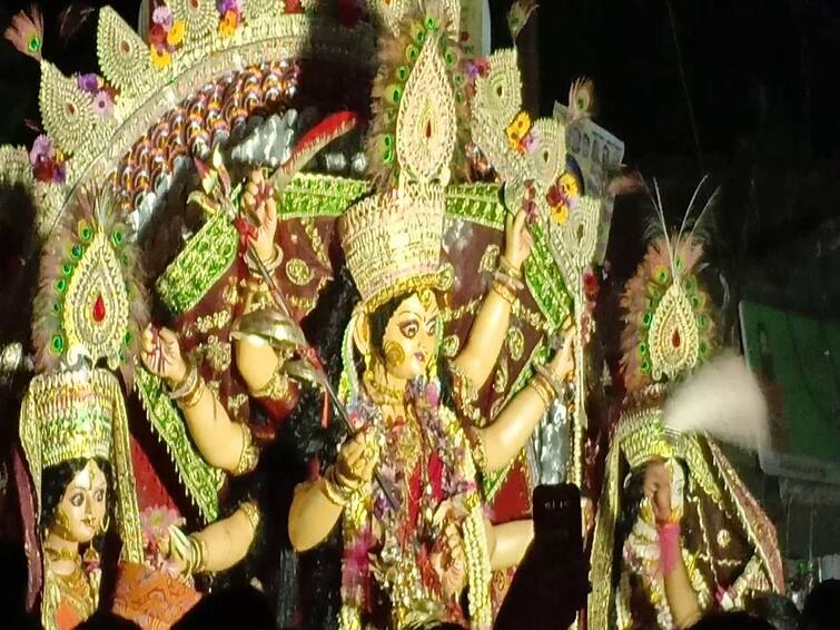 Begusarai Durga Temple Abolishes 700-year-old Tradition of Animal Sacrifice During Navratri Navratri : 700 ஆண்டுகால பழக்கத்துக்கு முற்றுப்புள்ளி.. துர்க்கை கோவில் நிர்வாகம் செய்த அதிரடி..