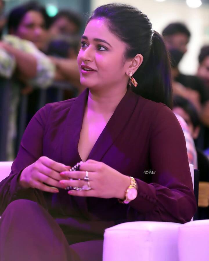 உன்னை பார்த்த பின்பு நான் பால்நிலவின் வண்ணமடி