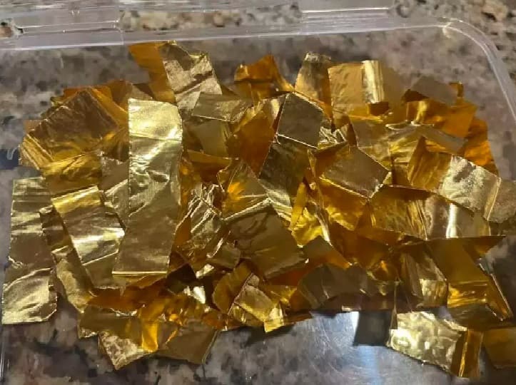 Customs dept seize gold worth around Rs 19 lakh from chocolates & toffees at Mumbai Airport சாக்லேட், டாஃபிகளுக்குள் மறைத்து 19 கிலோ தங்கம் கடத்தல்: மும்பை விமான நிலையத்தில் பறிமுதல்