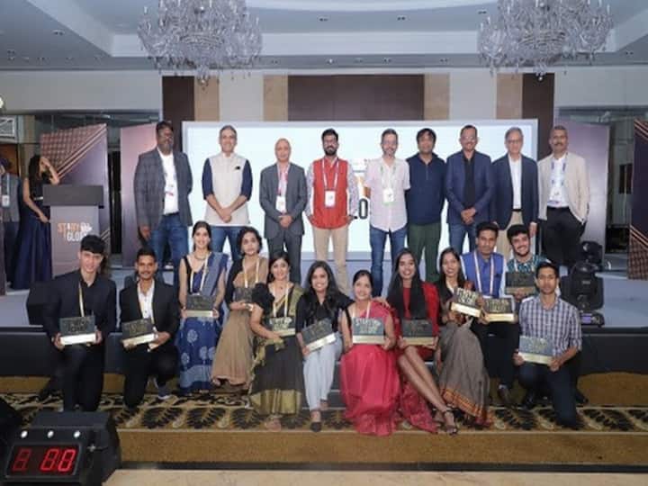 Dailyhunt and AMG Media Networks Limited Conclude StoryForGlory in a Grand Finale in Delhi Dailyhunt - AMG Media: ముగిసిన 'స్టోరీ ఫర్ గ్లోరీ' టాలెంట్ హంట్- విజేతలుగా నిలిచిన 12 మంది