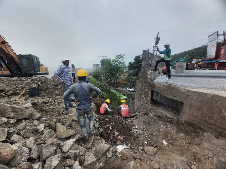 पुण्यातील वाहतुकीस अडथळा असणारा चांदणी चौकातील पूल 1 ऑक्टोबरला रात्री अडीच वाजता पाडण्यात येणार आहे.