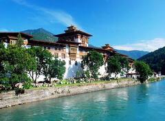 Cheap Foreign Trip : कमी बजेटमध्ये परदेश वारी करायचीय? 'हे' ठिकाण यादीत नक्की ॲड करा, पर्यटनप्रेमींसाठी अनोखी पर्वणी