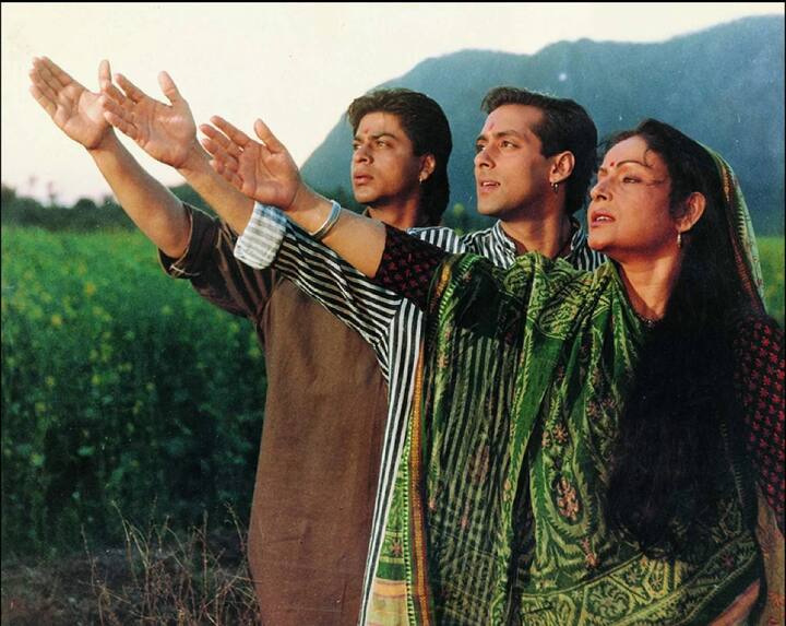 Karan Arjun - This one is for the history books. Put Salman and Shahrukh Khan in a frame together and even today, social media goes abuzz with the soundtrack of Karan Arjun. From a dialogue that created history in Indian cinema, to the ultimate bromance, Karan Arjun is all things goals for 2 hero conceptual films!