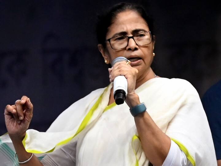 West Bengal CM Mamata Banerjee view of Durga Puja 2022 announced four thousand five hundred bonus for ASHA workers Durga Puja 2022: दुर्गा पूजा पर सीएम ममता बनर्जी ने आशा वर्करों को दी बड़ी सौगात, मिलेगा बोनस