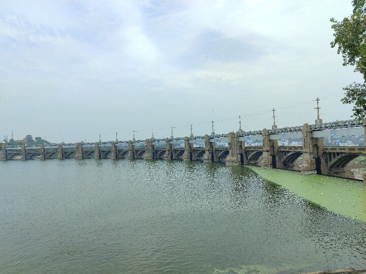 மேட்டூர் அணையின் நீர் வரத்து 11,368 கன அடியில் இருந்து 11,700 கன அடியாக அதிகரிப்பு.