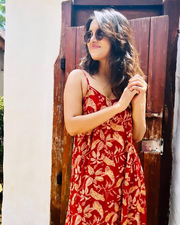 அடிக்காதே அடிக்காதே அழகாலே அடிக்காதே .......