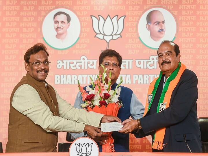 Harsh Mahajan Himachal Congress working president joins BJP Piyush Goyal PM Modi Virbhadra Singh sonia rahul gandhi 'Maa Beta Rule Party': Himachal Congress Working President Harsh Mahajan Joins BJP