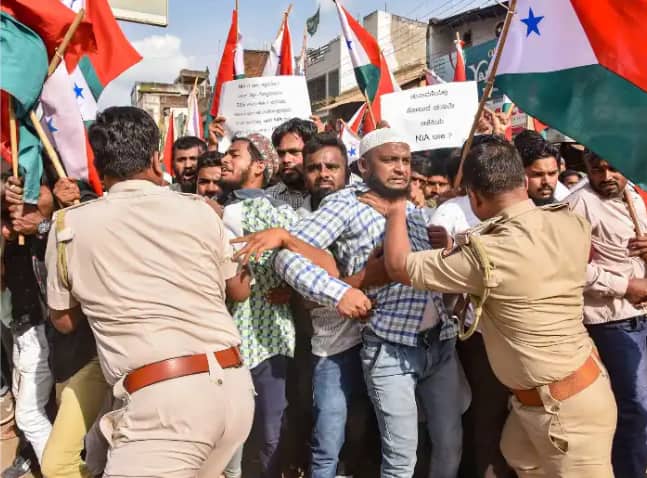 PFI ban : Centre Bans Popular Front Of India For 5 Years, Cites 