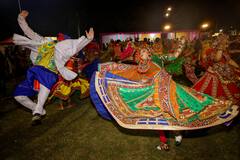 Navaratri 2022: দেশে শুরু নবরাত্রি উৎসব, উত্তর থেকে দক্ষিণে উদযাপনের টুকরো ছবি