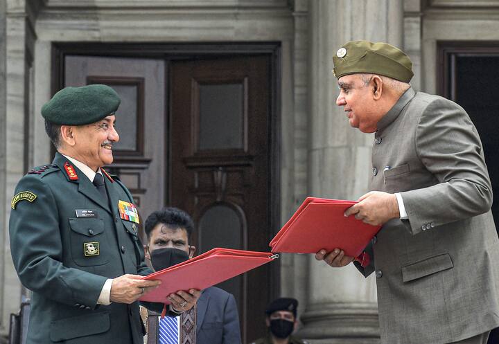 New CDS of India Government appoints Retired Lt General Anil Chauhan as next Chief of Defence Staff CDS CDS of India: দেশের নতুন চিফ অফ ডিফেন্স স্টাফ হলেন অনিল চৌহান, জানাল প্রতিরক্ষা মন্ত্রক