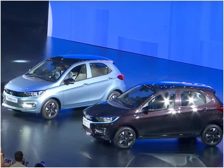 Tata Tiago EV Launched in India Check Out Price Specification Features Looks Tata Tiago EV: टाटा ने लॉन्च की देश की सबसे सस्ती इलेक्ट्रिक कार, इस नवरात्रि पर बड़ा धमाका