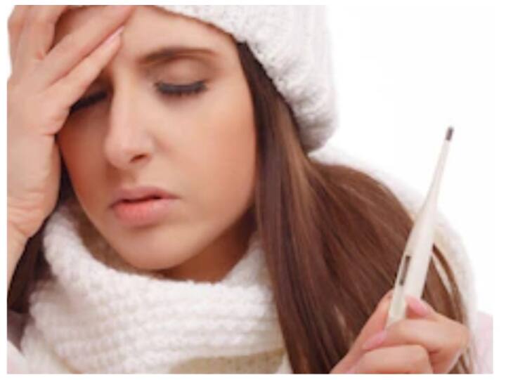 अगर बुखार, सिर दर्द, आंखों में दर्द, हड्डियों और जोड़ों में दर्द, रैशेज या उल्टी जैसी आए तो तुरंत डॉक्टर से संपर्क करें.