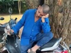 छत्तीसगढ़: शराब के नशे में धुत होकर स्कूल पहुंचा शिक्षक, वीडियो वायरल होने के बाद हुआ ये बड़ा एक्शन