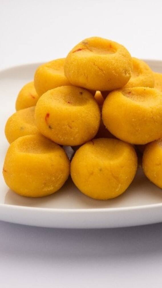 মিষ্টি ত্বকের জন্য উপকারী নাকি ক্ষতিকর?