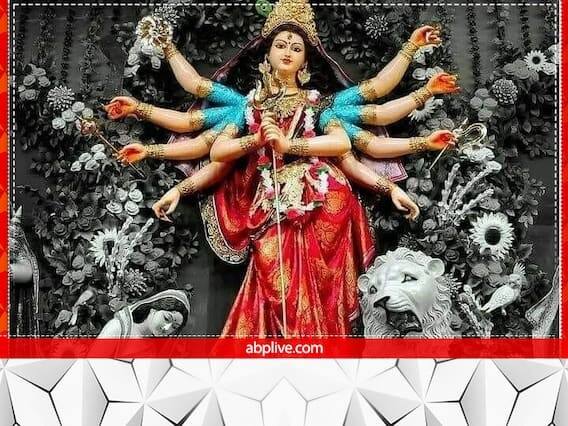 અખંડ જ્યોતને દક્ષિણ-પૂર્વ દિશામાં જ રાખવી જોઈએ. વાસ્તુશાસ્ત્ર અનુસાર ઘરના સભ્યોનું સ્વાસ્થ્ય સારું રહે છે અને તેઓ દરેક ક્ષેત્રમાં જીત મેળવે છે.