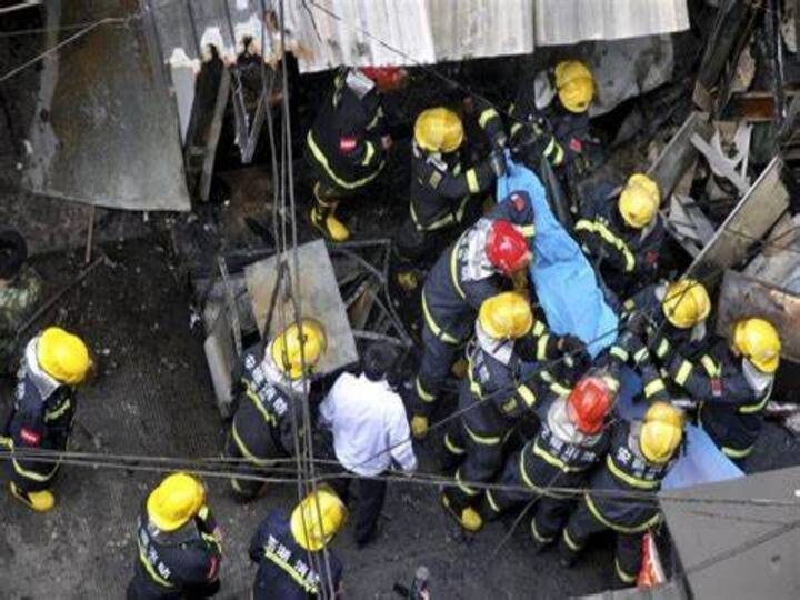 China Restaurant Fire 17 Dead, 3 Injured Cause Of Blaze Not Known Yet China Restaurant Fire: రెస్టారెంట్‌లో చెలరేగిన మంటలు- ప్రమాదంలో 17 మంది మృతి!