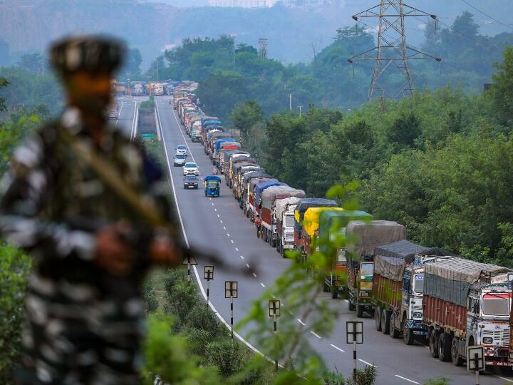 Jammu Kashmir Connection of arms drugs and terror exposed in Jammu ANN Jammu Kashmir: जम्मू-कश्मीर में हथियार, नशा और आतंक के कनेक्शन का खुलासा, सेना अलर्ट
