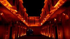 Durga Puja 2022: সূক্ষ রাজস্থানি নকশা, চোখ ধাঁধানো আলোর সাজ, ঘুরে দেখুন লো ল্যান্ডের 'অন্দরমহল'