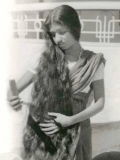 Lata Mangeshkar Birth Anniversary: बचपन से अब तक, देखें स्वर कोकिला के यादगार सफर की अनदेखी झलकियां