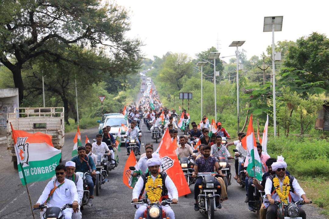 Gujarat News: कांग्रेस आज राजकोट से निकालेगी 'चलो कांग्रेस के साथ मां के द्वार'यात्रा, जानिए इसके पीछे की राजनीति Congress will take out chalo Congress ke sath ma ke dwar yatra from Rajkot today Gujarat News: कांग्रेस आज राजकोट से निकालेगी 'चलो कांग्रेस के साथ मां के द्वार'यात्रा, जानिए इसके पीछे की राजनीति