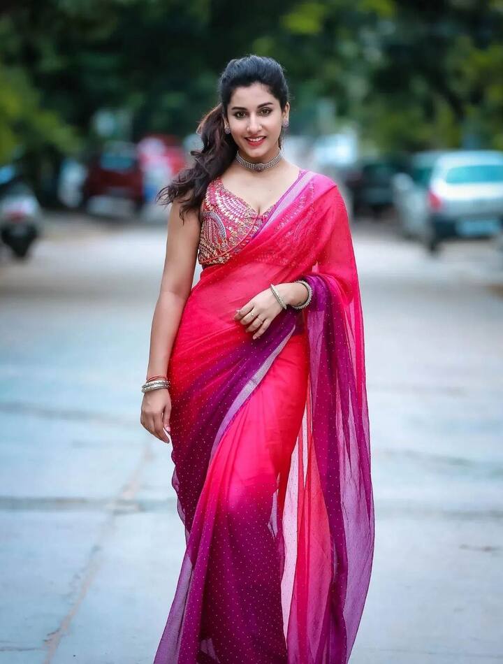 విష్ణుప్రియ అందమైన ఫోటోలు  -Image credit: VishnuPriya Bheemaneni/Instagram
