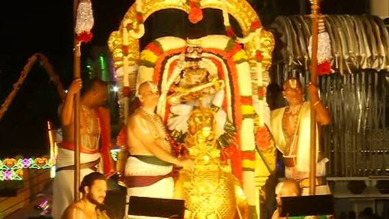 Tirumala Brahmotsavalu: హంస వాహనంపై దర్శనమిచ్చిన స్వామివారు