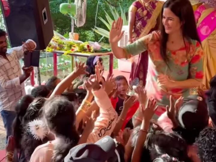 कटरिनाच्या हस्ते शाळेत काही उपक्रमांचं उद्घाटन करण्यात आलं.