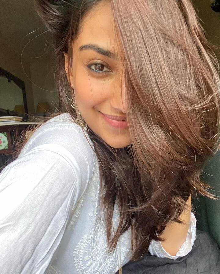 మీనాక్షి చౌదరి (Image credit: Meenakshi Chaudhary/Instagram)