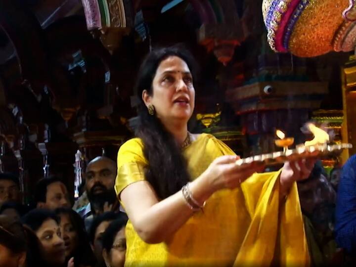 मुख्यमंत्री एकनाथ शिंदेंच्या बालेकिल्ल्यात आज रश्मी ठाकरे यांनी उपस्थिती लावली.