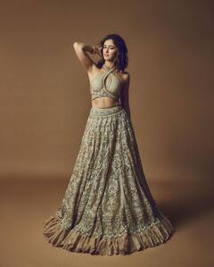 Ananya Panday Pics: ट्रेडिशनल लुक में बला की खूबसूरत दिखीं अनन्या पांडे, तस्वीरें ऐसी जो उड़ा दे होश