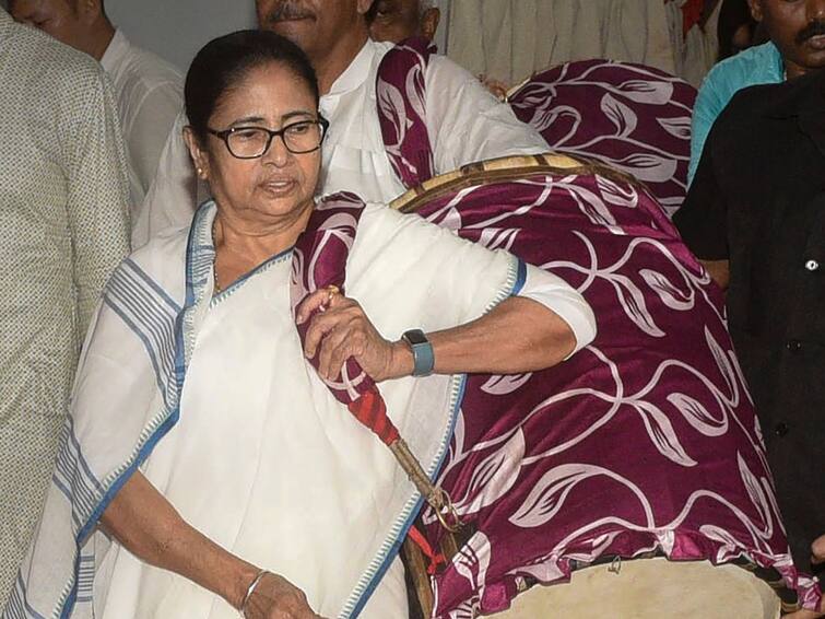 West Bengal CM Mamata Banerjee Plays Dhak At Inauguration Of Durga Puja In Kolkata