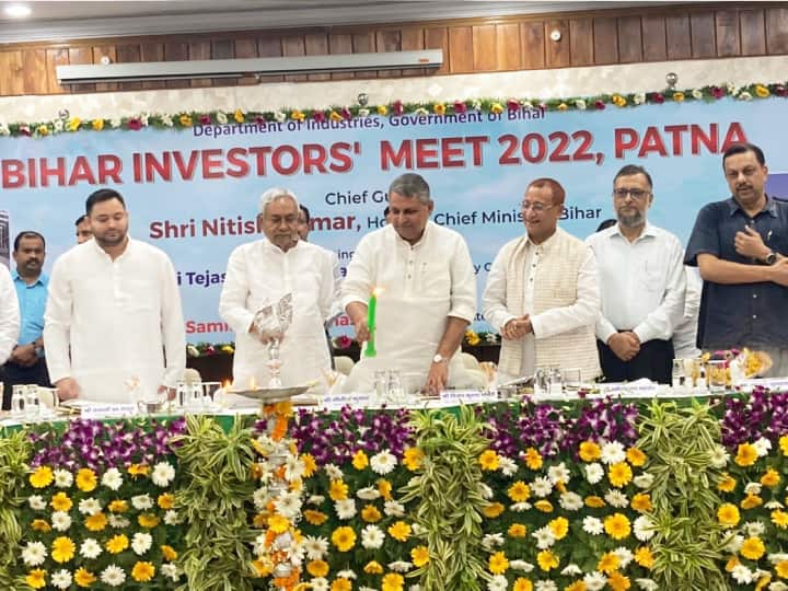 Bihar Investors Meet 2022: Nitish Kumar said - every problem will be solved, Tejashwi Yadav said - good environment in Bihar ann Bihar Investors Meet 2022: नीतीश कुमार बोले- हर समस्या का होगा समाधान, तेजस्वी ने कहा- बिहार में माहौल अच्छा