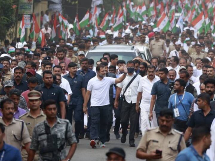 Congress  Bharat Jodo Yatra: भारत जोड़ो यात्रा केरल में गुरुवार को सम्पन्न हुई. यात्रा को तमिलनाडु में फिर से शुरू किया जाएगा. राहुल गांधी ने  चुंगथारा के मार्थोमा कॉलेज जंक्शन से पदयात्रा शुरू की थी.