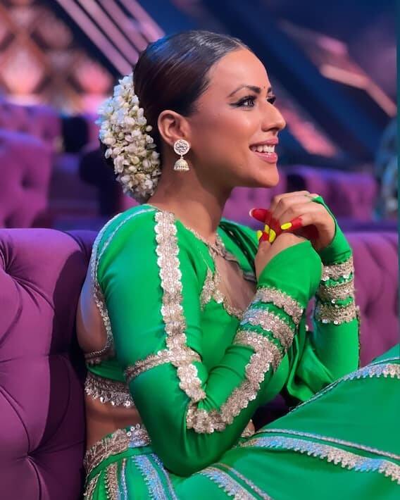 નિયા શર્માએ રિયાલિટી શૉ 'ઝલક દિખલા જા'માં પોતાના ડાન્સનો જલવો પણ બતાવ્યો હતો. તસવીરો અને વીડિયો હાલમાં ખુબ વાયરલ થઇ રહ્યાં છે.