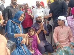 In Pics: గోల్డెన్ టెంపుల్ దగ్గర బన్నీ ఫ్యామిలీ సందడి - శ్రీమతి పుట్టినరోజున ఫ్యామిలీ టూర్!