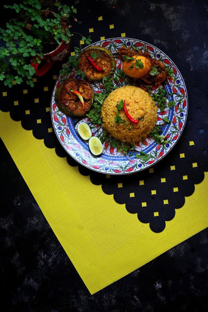 ভাবতে পারছেন এমন খাবার যেটা পরিপাক হওয়ার জন্য শরীরের বিপুল পরিমাণ ক্যালরি খরচ হয়। সুতরাং ওজন কমাতে শরীরচর্চার পাশপাশি হাতে এক বাটি পপকর্ন নিয়ে আপনার ডায়েটে আরো যেসব নেগেটিভ ক্যালরির খাবার যুক্ত করে নিতে পারেন