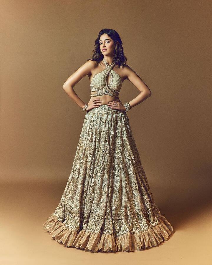 வா அருகே...