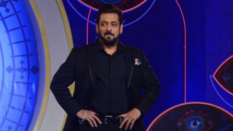 Salman Khan: সত্যিই কি হাজার কোটি টাকা পারিশ্রমিক নিচ্ছেন? সত্যিটা জানালেন 'বিগ বস' সঞ্চালক সলমন Salman Khan On Rumours Of Charging ₹ 1,000 Crore For Bigg Boss 16, know in details Salman Khan: সত্যিই কি হাজার কোটি টাকা পারিশ্রমিক নিচ্ছেন? সত্যিটা জানালেন 'বিগ বস' সঞ্চালক সলমন