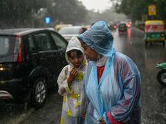 दिल्ली-एनसीआर में तेज धूप ने किया परेशान, AQI पहुंचा 400 के पार, फिर होने वाली है जमकर बरसात