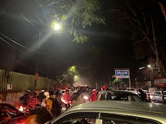 Pune Traffic Jam : तासाभराच्या पावसाने पुणेकर हैराण; अनेक रस्त्यांवर वाहनांच्या रांगाच रांगा