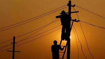 Chennai Powercut: tommorrow where when here its details Chennai Powercut: சென்னையில் நாளை எங்கெல்லாம் மின்தடை..? முழு விவரம் உள்ளே..!
