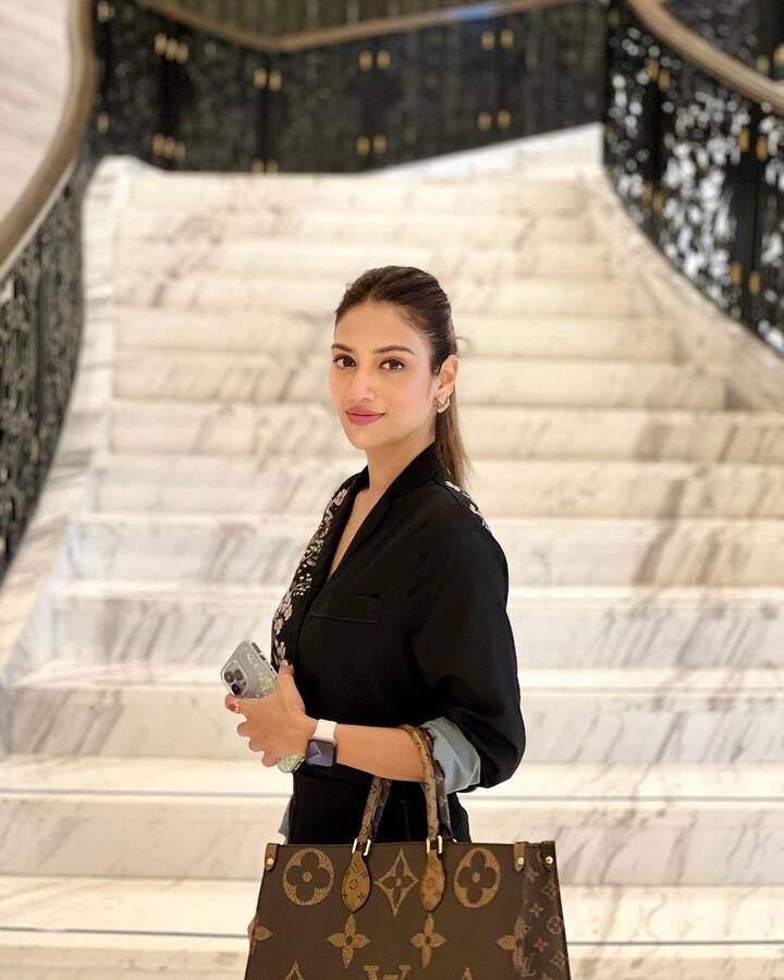 नुसरत अनेकदा कोणत्या ना कोणत्या कारणाने चर्चेत असते. (फोटो सौजन्य: nusratchirps/इंस्टाग्राम)