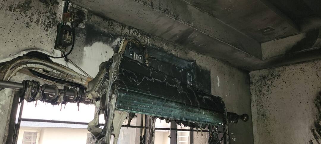 AC Blast : મહેસાણાના પલીયડમાં એસી ફાટતાં પિતા-પુત્રનું મોત, જાણો સંપૂર્ણ વિગત two persons died due to AC blast in Paliyad village of Mehsana AC Blast : મહેસાણાના પલીયડમાં એસી ફાટતાં પિતા-પુત્રનું મોત, જાણો સંપૂર્ણ વિગત