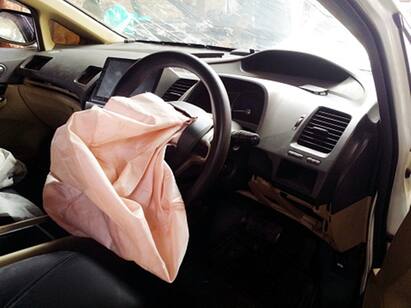 6 Airbags In Cars A Must From October 2023 கார்களில் கட்டாயமாக 6 ஏர்பேக்.. மத்திய அரசு எடுத்த அதிரடி முடிவு