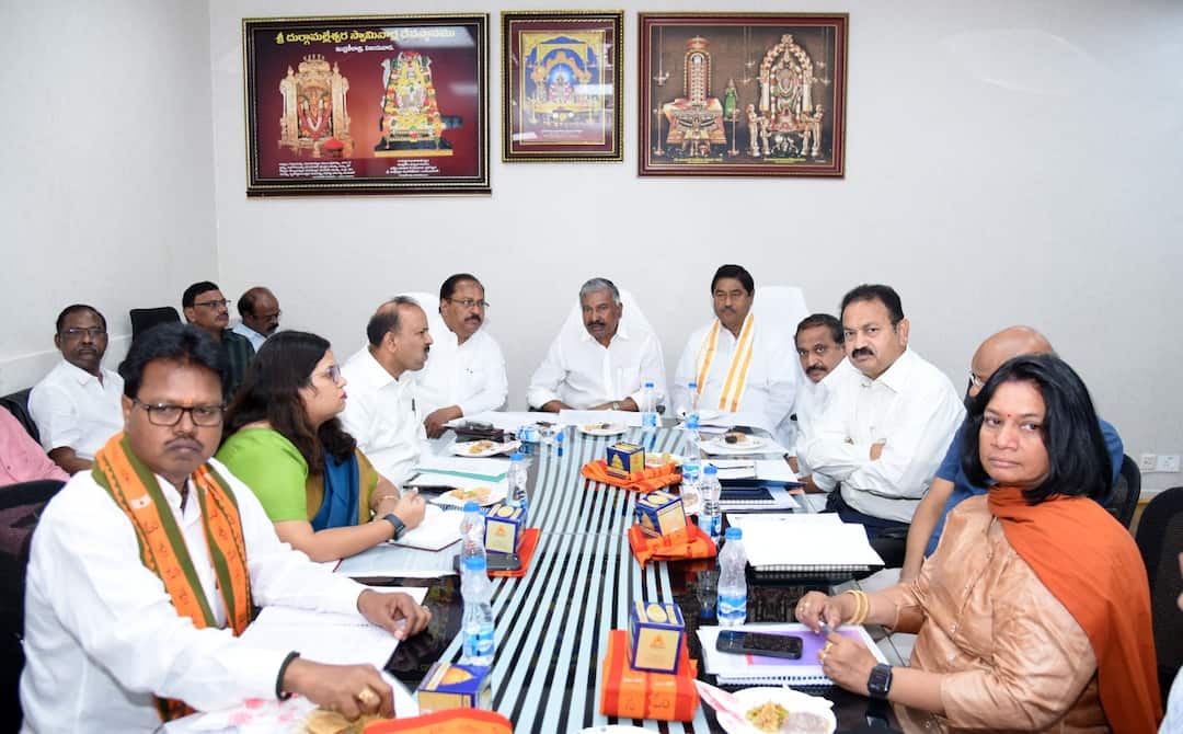 srisailam temple land Borders to be finalized in october dnn శ్రీ శైల దేవస్థానం భూముల సరిహద్దులు అక్టోబరు నెలాఖరులోపు ఖరారు