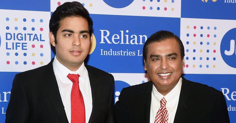 Times 100 Next List: Mukesh Ambani's son Akash Ambani soars high! Made in the list of 100 rising stars of the world Times 100 Next List: મુકેશ અંબાણીના પુત્ર Akash Amban ની ઉંચી ઉડાન! વિશ્વના 100 ઉભરતા સ્ટારની યાદીમાં મળ્યું સ્થાન